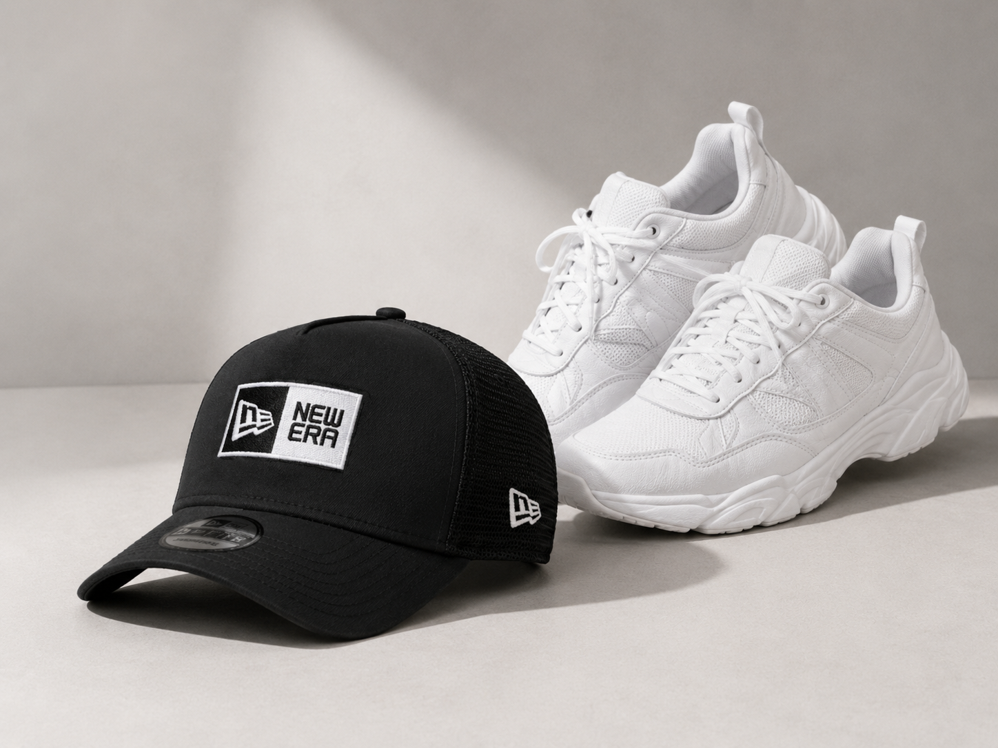 Caps and footwear at SLUX.CO